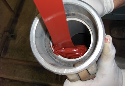 Epoxy Pipe Liner Offers High Temperature, Chemical Resistance
