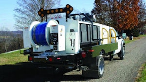 Jetters/Jetting Pumps - Truck-mounted hydrojetter