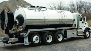 Vacuum Trucks/Pumps/Accessories - Pik Rite 5,300-gallon aluminum tank