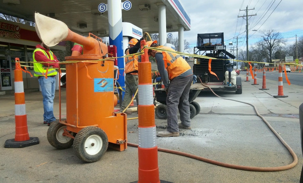North Carolina Contractor Develops Own Vacuum Rig